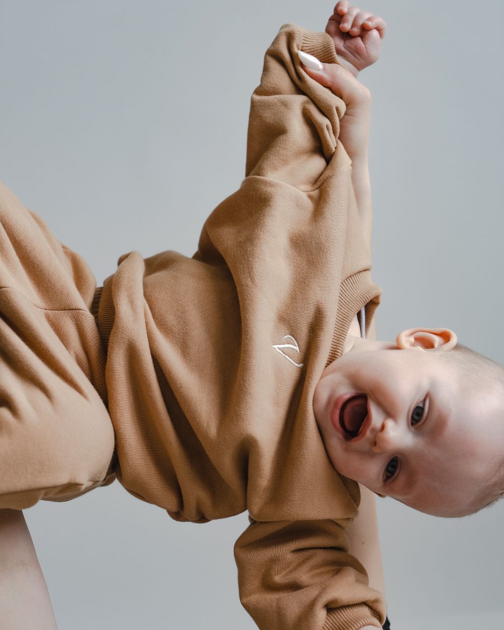 Personalized tracksuit Basic - Caramel