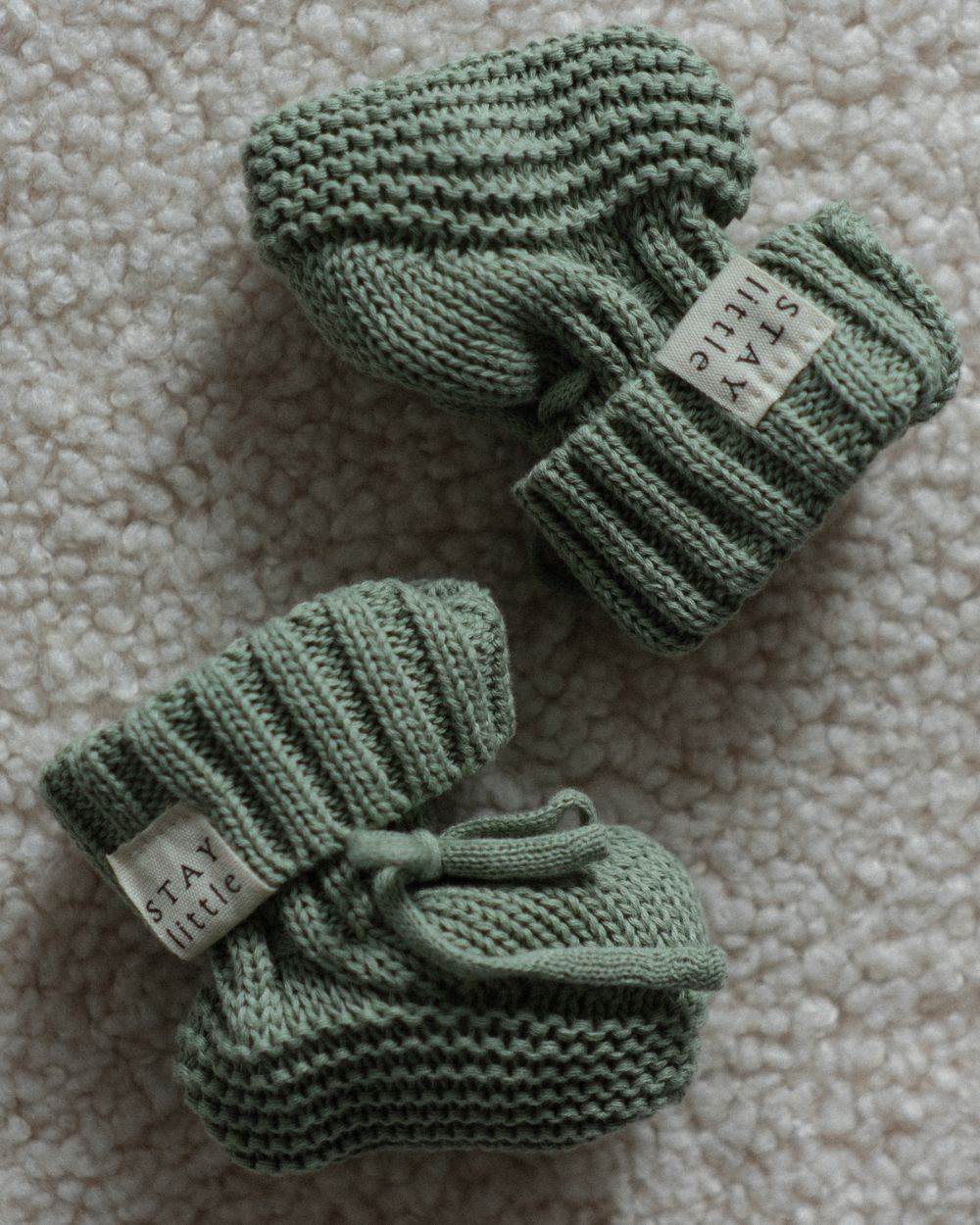 Knitted boots made of organic cotton